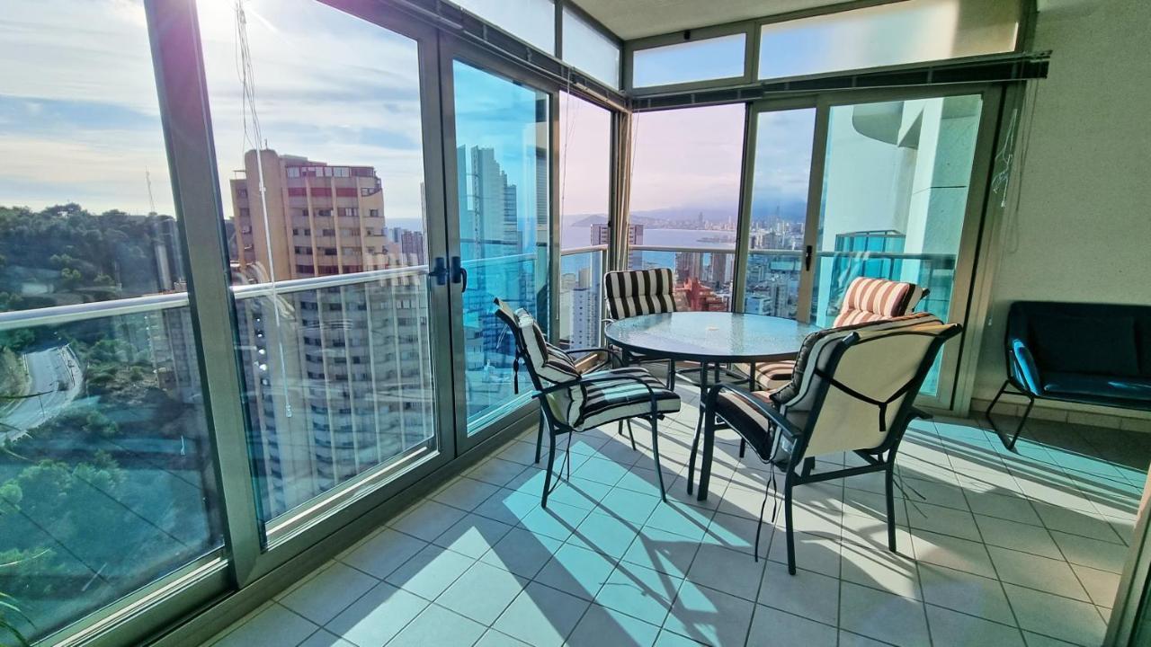 Skyline 14 Large And Sunny All-Day Balcony With Stunning Sea Views Бенідорм Екстер'єр фото